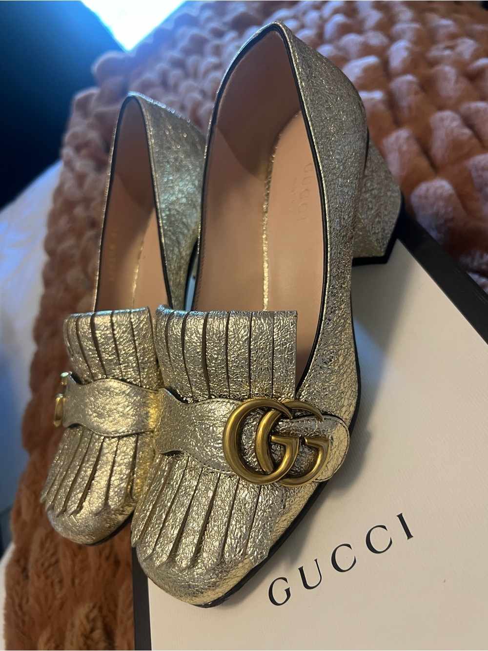 Gucci Metallic Gold Fringe Block Heel Loafers 36 (6)
